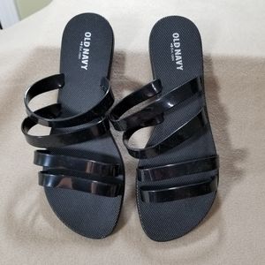 Old Navy slid on flip flops